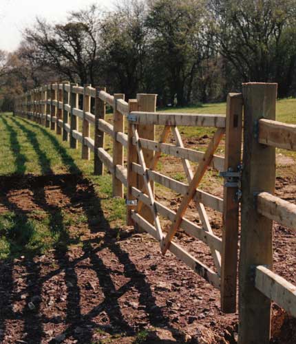 fencing gate side view